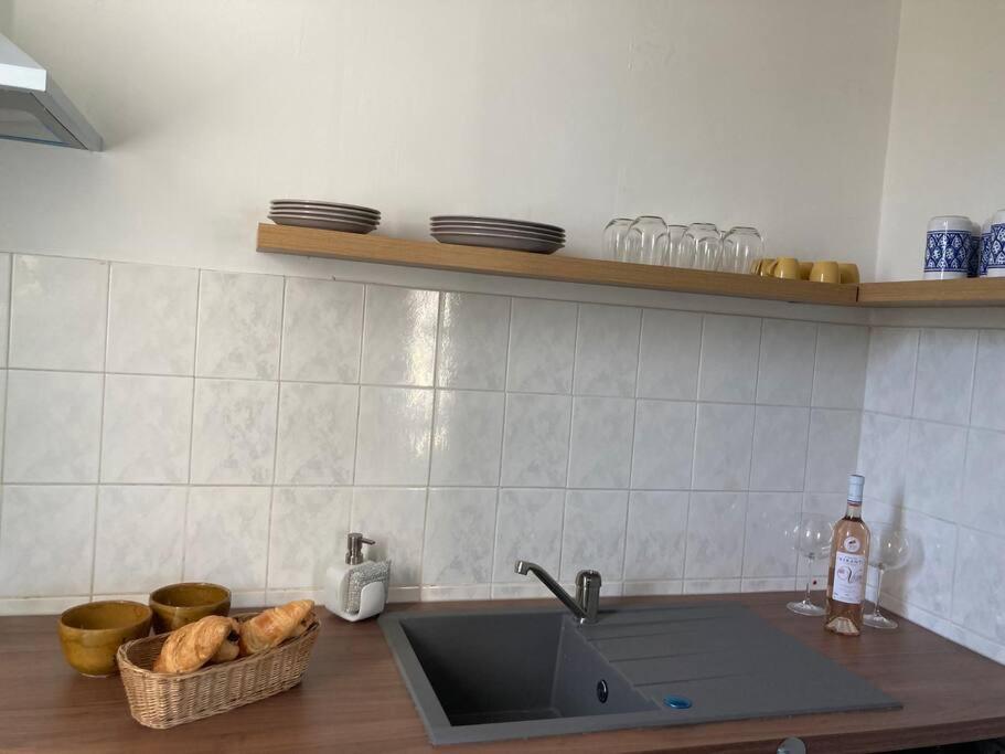 Cozy Studio With Balcony And Free Parking Aix-en-Provence Exterior foto